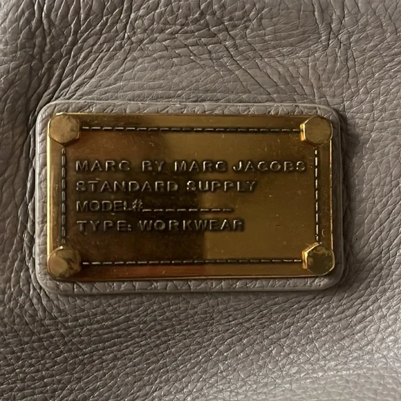 Marc Jacobs Gray Leather Crossbody Bag - Picture 4 of 4